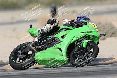 media/Nov-16-2025-Race Pace (Sun) [[8c5fa54630]]/Verified Riders/7-Turn 4 (1155am)/